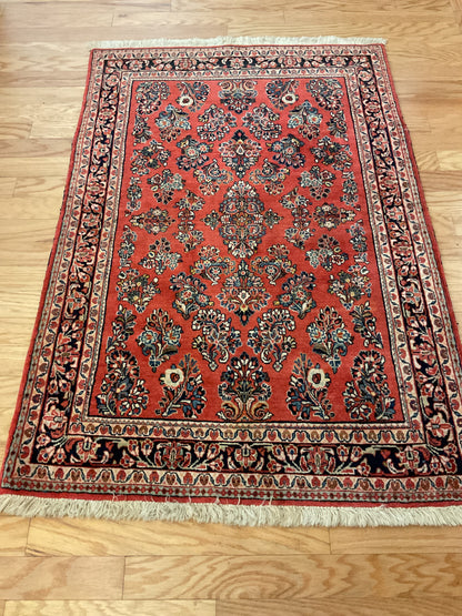 Antique Persian Sarouk Rug, 3'3" x 4'9", in ivory, navy, red and salmon - photo 4