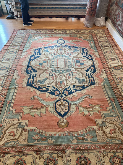 Antique Persian Serapi Rug, 9'3" x 13', in ivory, navy, salmon and teal - photo 2