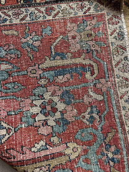 Antique Persian Serapi Rug, 13'1" x 19', in beige, red and teal - photo 4