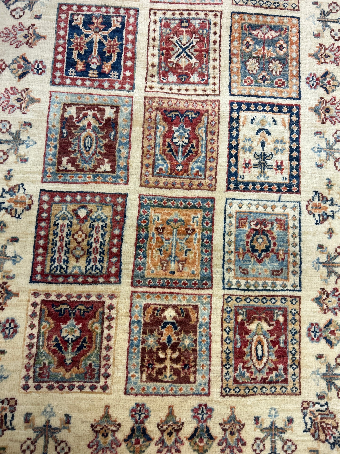 Afghan Turkman - 2.8x22.3 - 2421-116