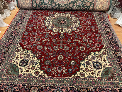 Sino Tabriz Rug, 6' x 9', in green, ivory, navy and red - photo 2