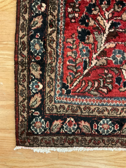 Antique Persian Sarouk Rug, 3'5" x 5', in black, ivory, navy and red - photo 2