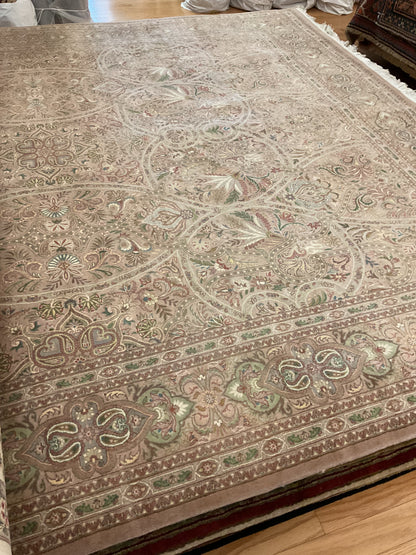 Pakistani Yazd Rug, 8'1" x 10'3", in beige, rose and tan - photo 2