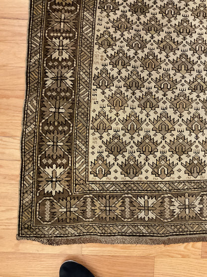 Antique Russian Kazak Rug, 3'9" x 4'11", in beige, brown and ivory - photo 2