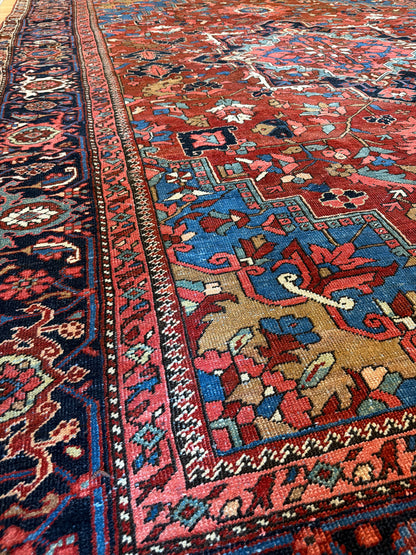 Antique Persian Heriz Rug, 9'4" x 12'7", in blue, brick, green and navy - photo 3