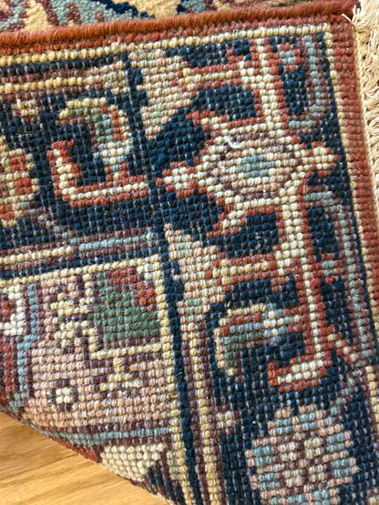 Indian Heriz Runner, 2'7" x 8'3", in baby blue, ivory, navy and rust - photo 4