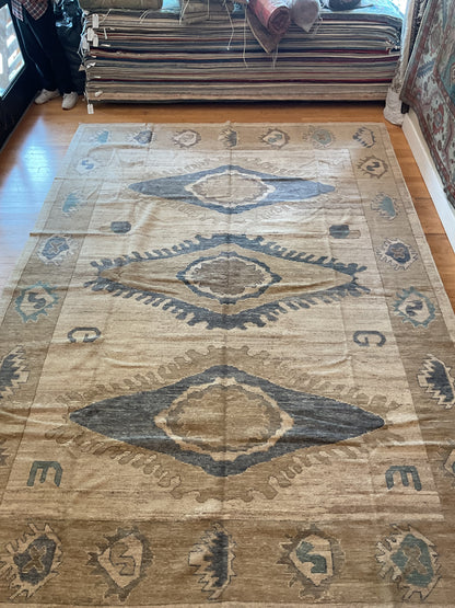 Turkish Oushak Rug, 9'11" x 14', in beige, brown and navy - photo 4