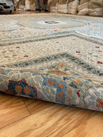 Afghan Mamluk Rug, 9' x 11'10", in beige, blue, gold and grey - photo 3