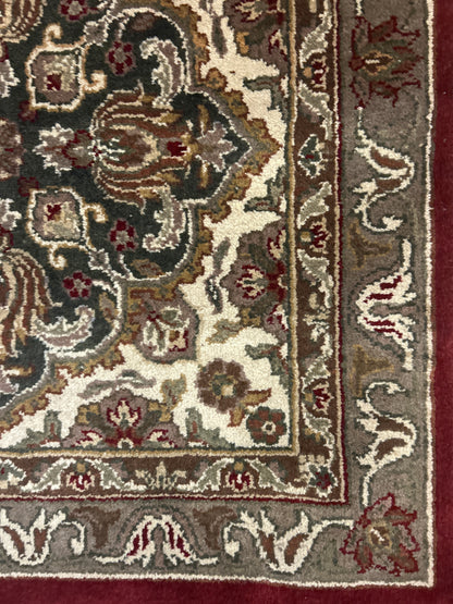 Indian Agra Jaipur Rug, 9'2" x 12'2", in burgundy, grey and ivory - photo 3