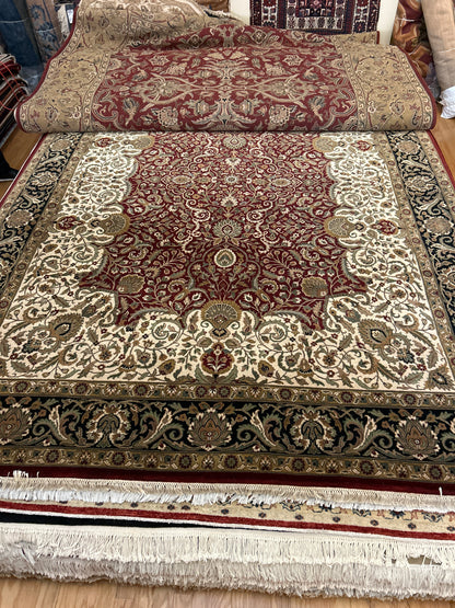 Indian Agra Jaipur Rug, 8'9" x 12'1", in black, burgundy and ivory - photo 2