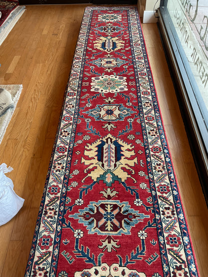 Pakistani Mohal Runner, 2'9" x 13'7", in ivory, navy, red and teal - photo 2