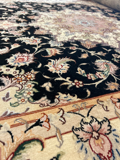 Persian Tabriz Rug with Silk, 5' x 6'8", in pink - photo 5