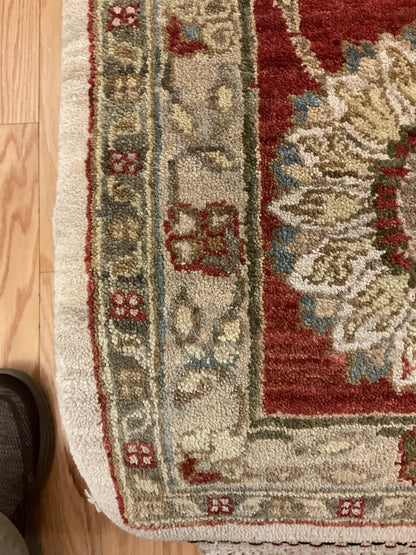 Indian Agra Jaipur Rug, 8' x 10'3", in beige, green, ivory and red - photo 2
