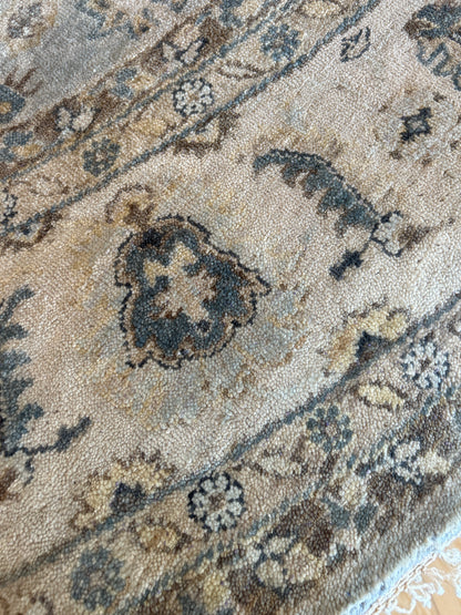 Indian Karajh Rug, 9'3" x 9'2", in beige, blue, grey and ivory - photo 3