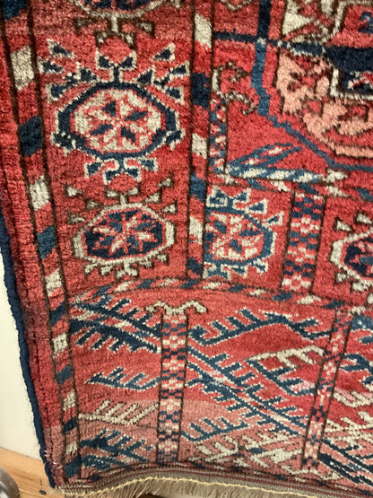 Antique Persian Turkman Bokhora Rug, 3'3" x 4'3", in ivory, navy and rust - photo 2