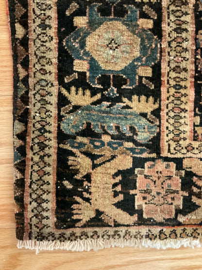 Antique Persian Sarouk Rug, 3'2" x 4'9", in blue, navy and tan - photo 2