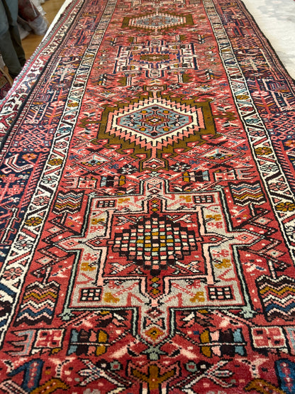 Vintage Persian Karajh Runner, 3'5" x 15'2", in ivory, navy, red and salmon - photo 3