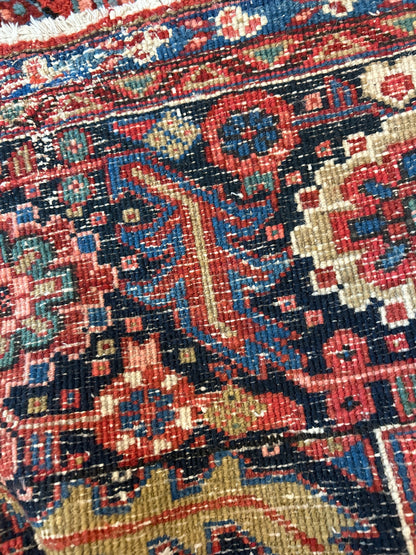 Antique Persian Heriz Rug, 11'5" x 17', in blue, ivory, navy and red - photo 4