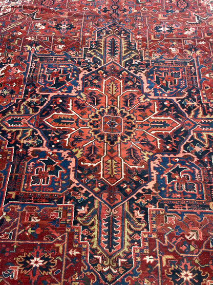 Antique Persian Heriz Rug, 11'4" x 17'9", in blue, brick, gold and ivory - photo 7