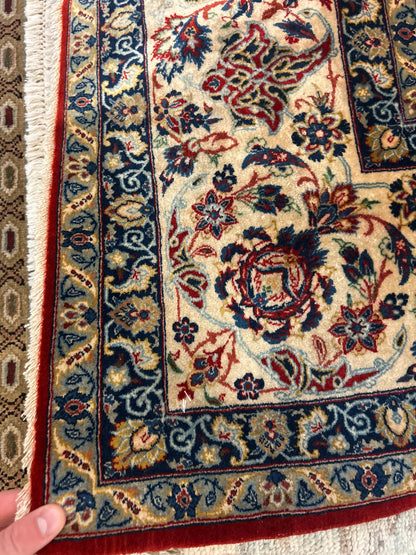 Antique Persian Esfahan Rug, 6'10" x 10'7", in blue, burgundy and ivory - photo 3