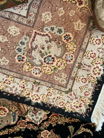 Sino Tabriz Rug with Silk, 9'10" x 14'1", in beige, black, brown and gold - photo 4