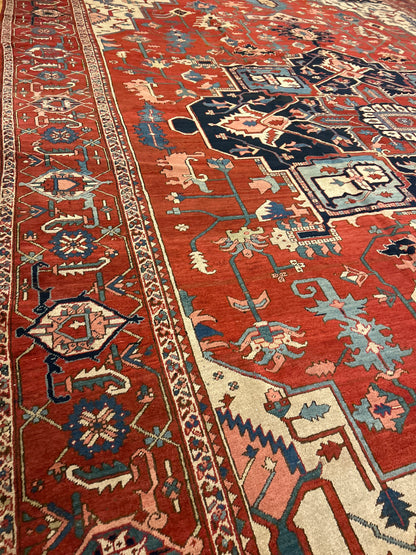 Antique Persian Serapi Rug, 13' x 19'6", in blue, ivory, navy and rust - photo 5