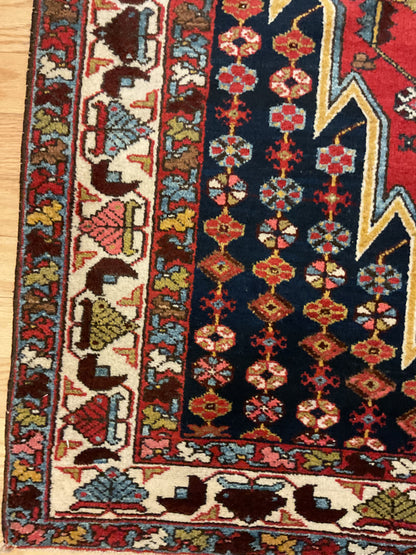 Antique Persian Hamadan Rug, 4'4" x 6'6", in gold, ivory, navy and red - photo 2