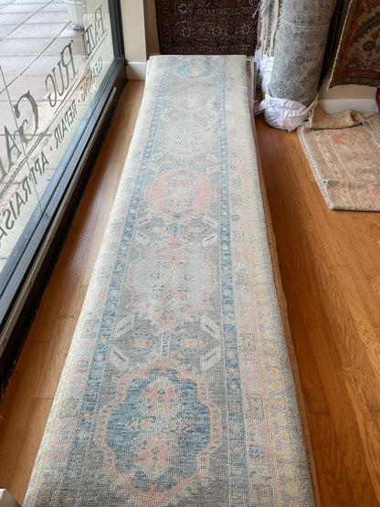 Turkish Oushak Runner, 3' x 13'11", in baby blue, blue, grey and peach - photo 2