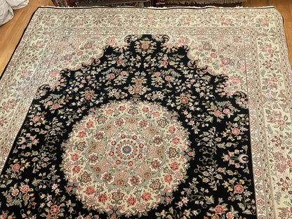 Sino Sarouk Rug, 8' x 10', in black, ivory and pink - photo 2