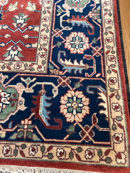 Indian Heriz Serapi Rug, 8'9" x 11'9", in ivory, navy, rust and teal - photo 3