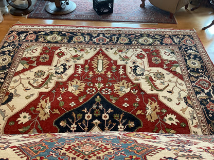 Pakistani Serapi Rug, 10' x 13'9", in ivory, navy, olive and red - photo 2