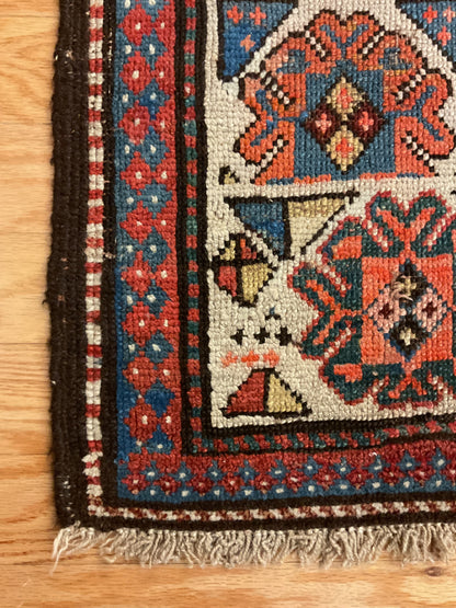 Antique Russian Kazak Rug, 4'7" x 7'3", in ivory, navy, red and rust - photo 4