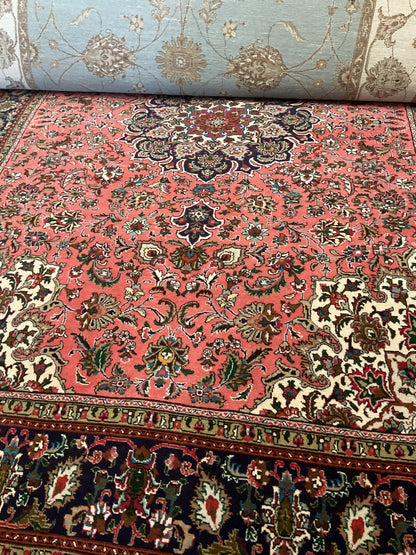 Persian Tabriz Rug, 6'7" x 9'11", in green, ivory, navy and salmon - photo 4