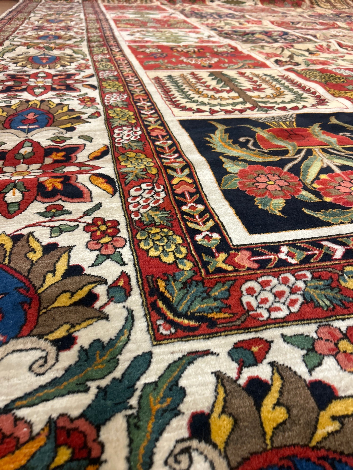 Persian Baktarie - 13.7x19.6 - 116793Horan