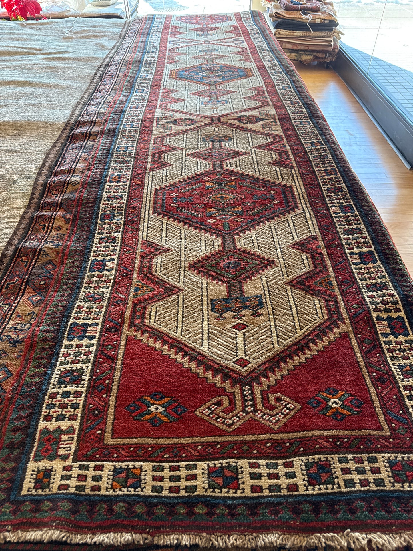 Persian Kurdish Sarab - 3.2x14.3 - 133356
