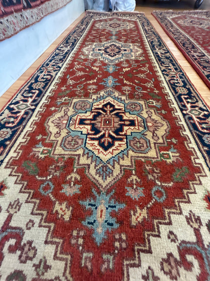 Indian Heriz Runner, 2'7" x 8'3", in baby blue, ivory, navy and rust - photo 3