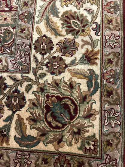 Indian Agra Jaipur Rug, 8'1" x 9'10", in burgundy, green and ivory - photo 3