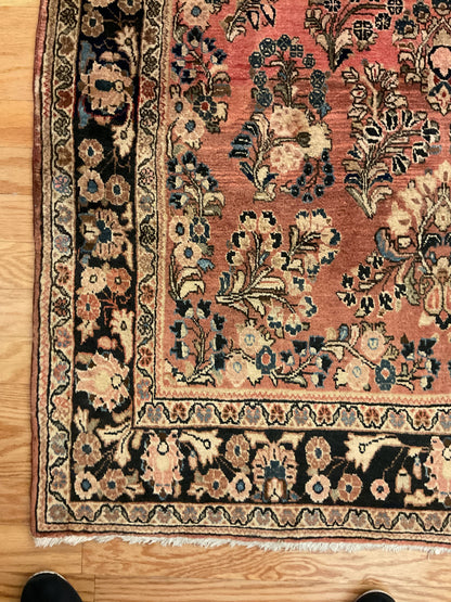 Antique Persian Sarouk Rug, 4' x 6'8", in beige, black and salmon - photo 2