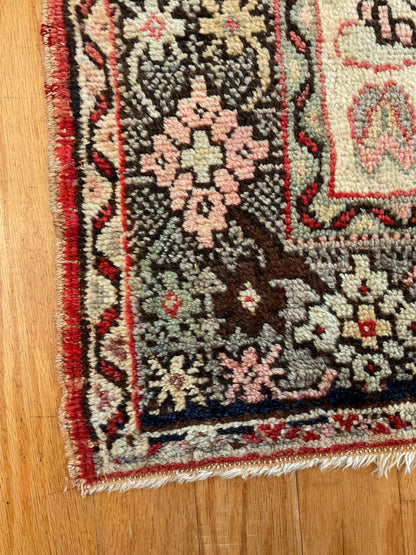 Vintage Turkish Anatolian Rug, 4'9" x 7'9", in black, grey, ivory and red - photo 3