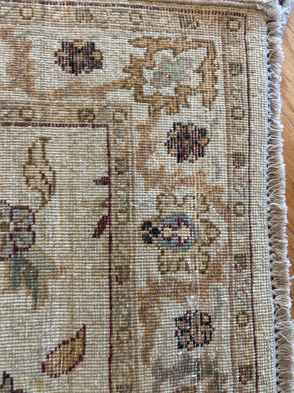 Indian Peshawar Runner, 2'6" x 16', in beige, brown and ivory - photo 4