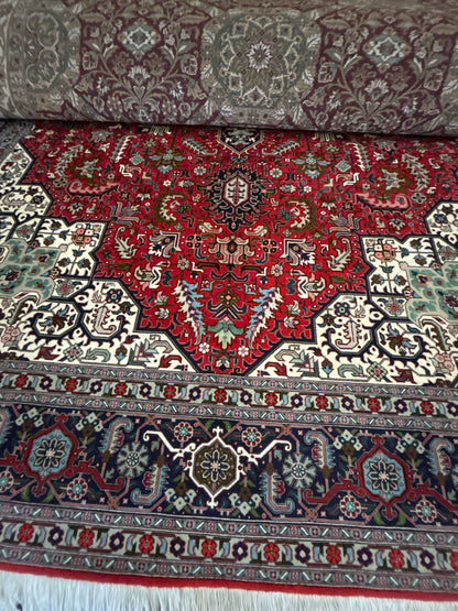 Persian Tabriz Heriz Rug, 8'2" x 11'7", in ivory, mint, navy and red