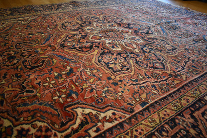 Vintage Persian Heriz Rug, 8'3" x 11', in baby blue, brick, ivory and navy - photo 5