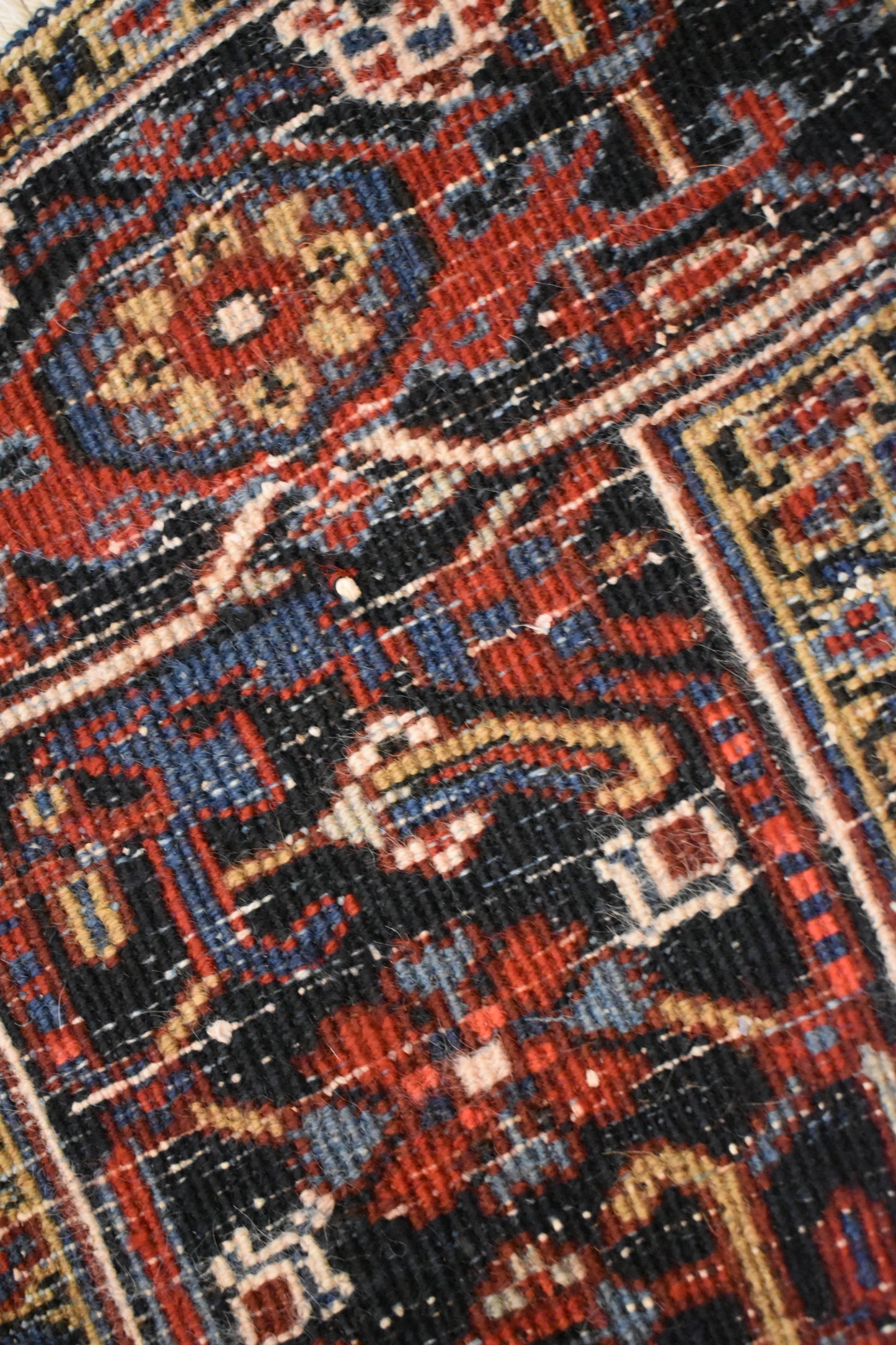 Persian Heriz - 7.9x8.4 - 3359