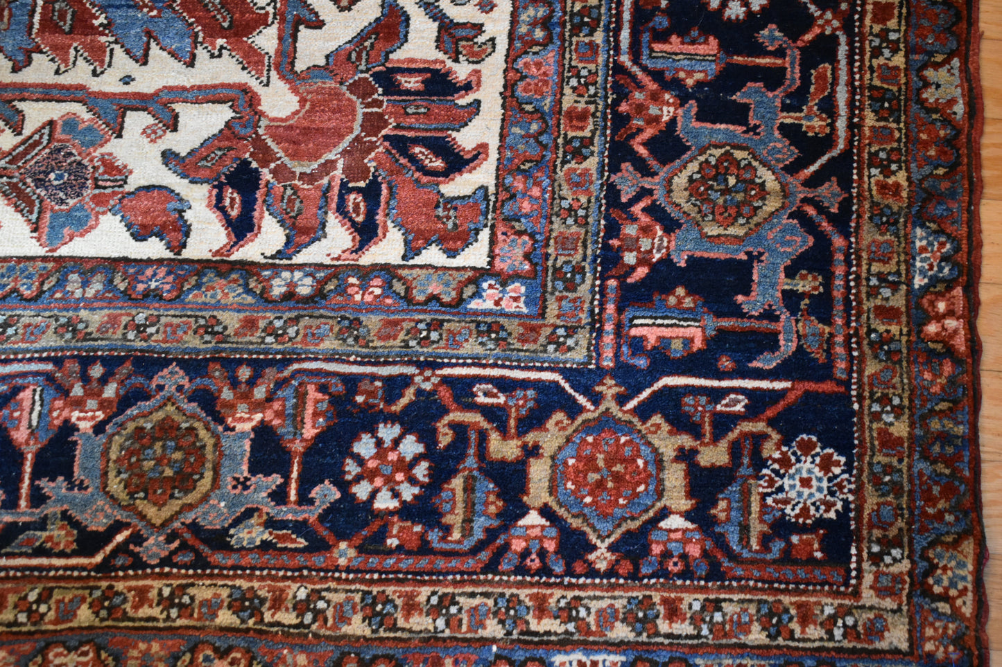 Persian Heriz - 11.5x13.2 - 3694321