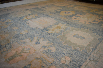 Turkish Oushak Rug, 11'11" x 15'1", in baby blue, peach and teal - photo 7