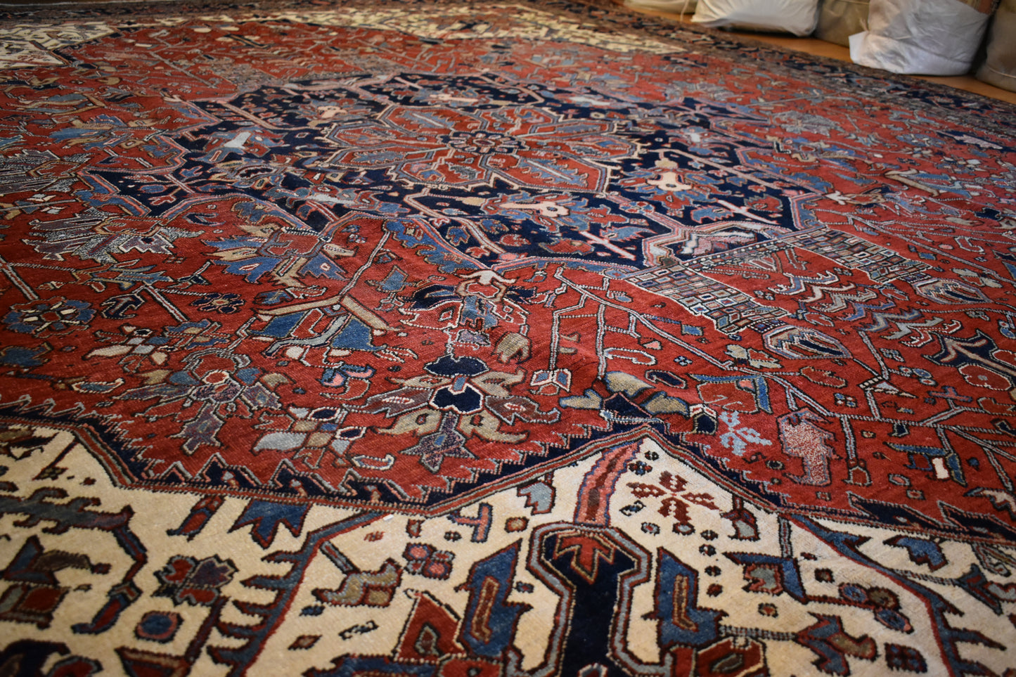 Persian Heriz - 11.5x13.2 - 3694321