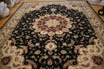 Sino Tabriz Rug, 12' x 15', in burgundy, cream and ivory - photo 2