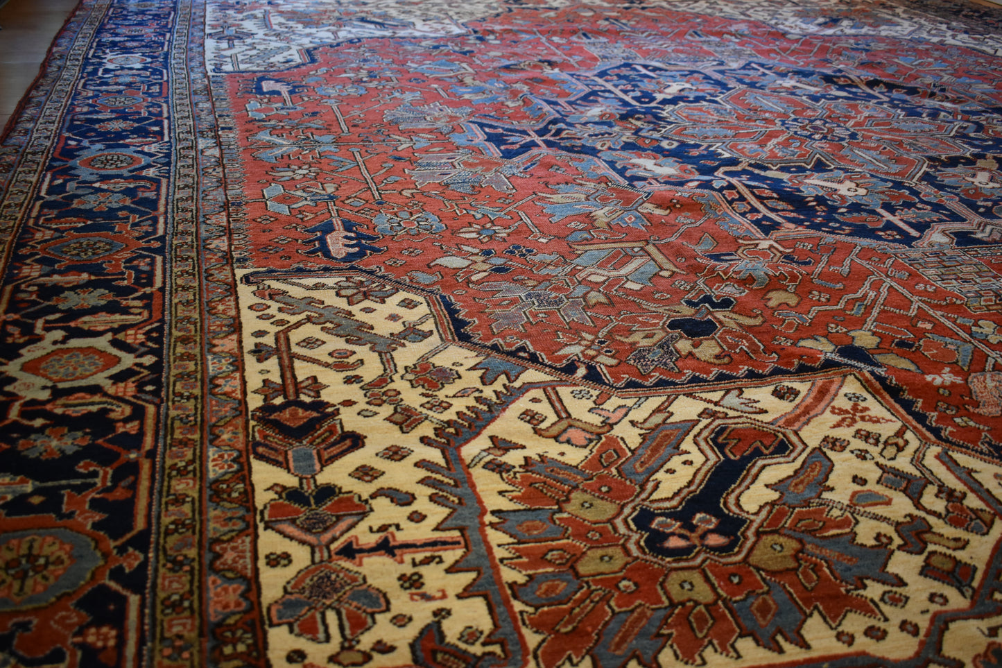 Persian Heriz - 11.5x13.2 - 3694321