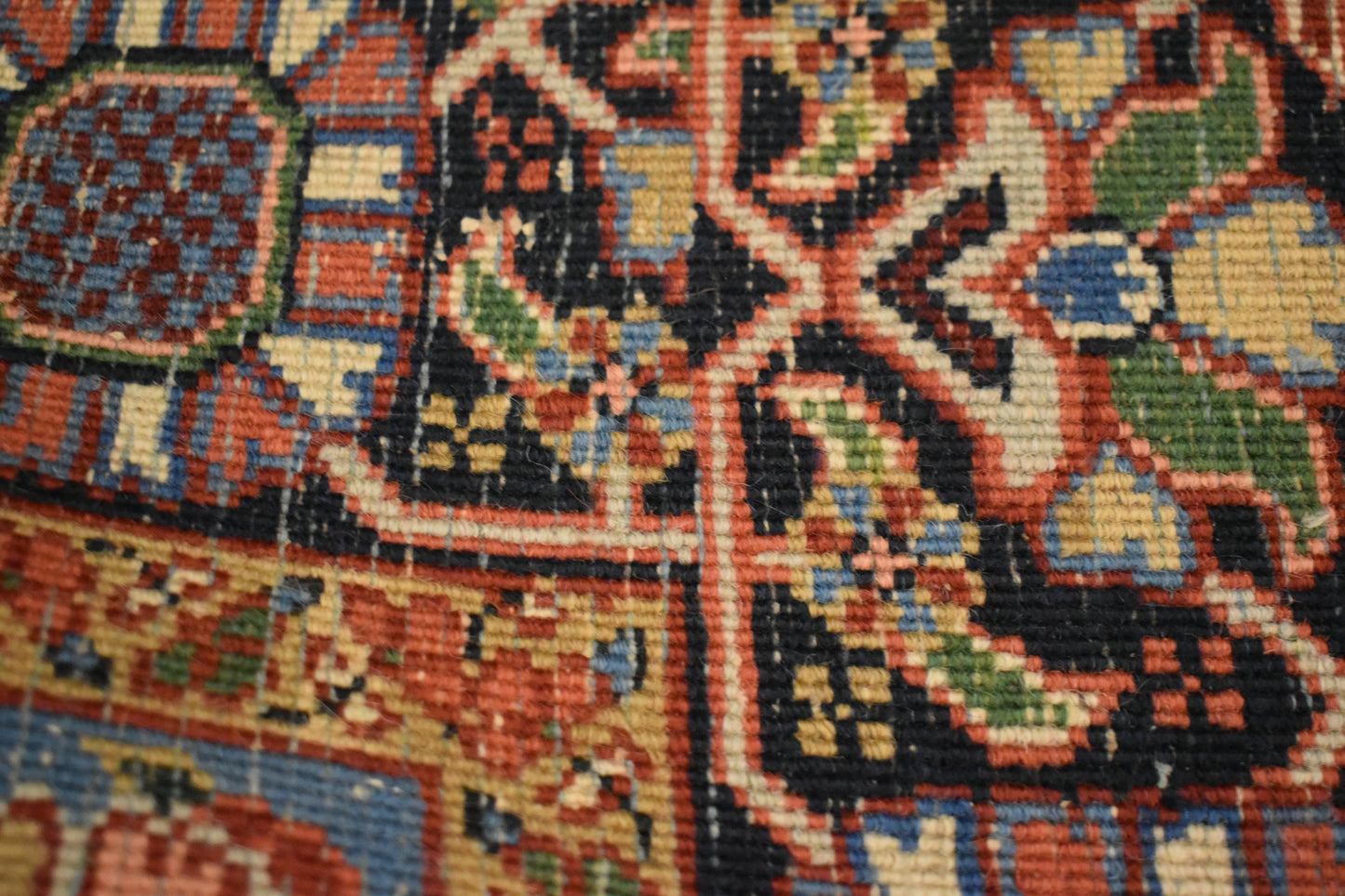 Persian Heriz - 5.8x6.10 - 117993