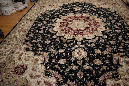 Sino Tabriz Rug, 12' x 15', in burgundy, cream and ivory - photo 5